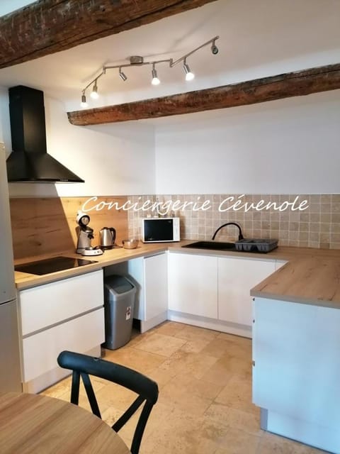 Les Bosquets Apartment in Alès