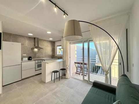 Kitchen or kitchenette, Living room