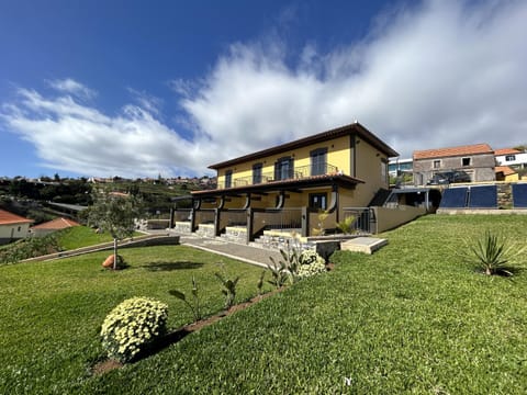 Property building, Natural landscape, Garden, Garden view