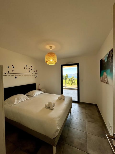 T2 neuf vue mer proximite plage Apartment in Propriano