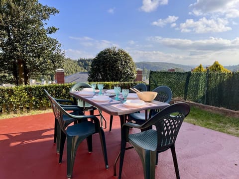 Spring, Garden, Balcony/Terrace