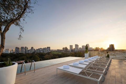 Bird's eye view, Summer, Solarium, View (from property/room), Balcony/Terrace, City view, Pool view, Swimming pool