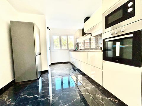 Lili Appart T4 Marseille Centre Apartment in Marseille