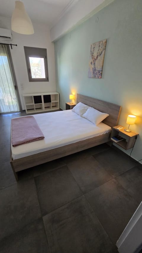 Pavlina's Holiday Home three minutes from beach Apartment in Argolis, Greece