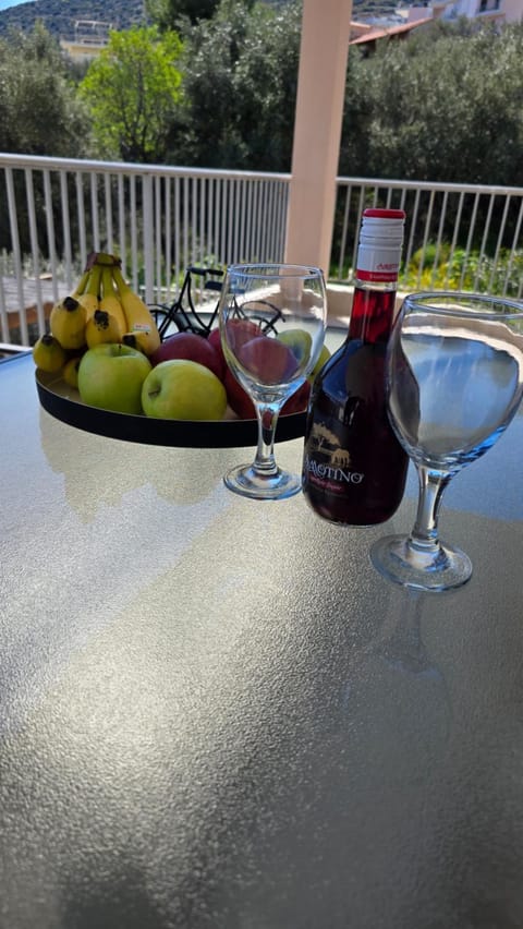 Pavlina's Holiday Home three minutes from beach Apartment in Argolis, Greece