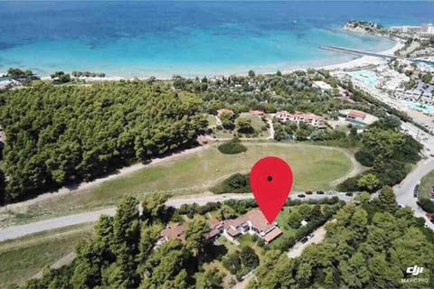 Sani Beach House 5 minute walk to the beach House in Halkidiki