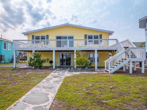 Bears Den House in Topsail Beach