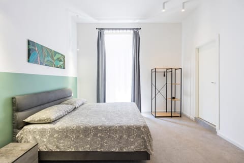 Bed, Photo of the whole room, Bedroom, wardrobe