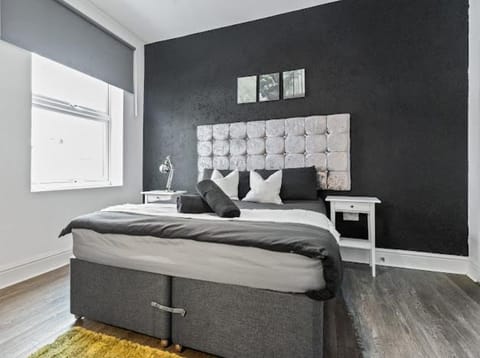 Edgbaston 2-Bed with Free Parking Apartment in Birmingham