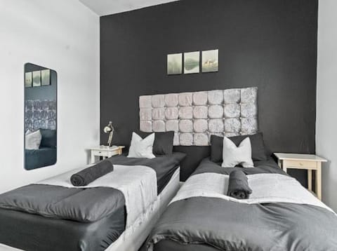 Edgbaston 2-Bed with Free Parking Apartment in Birmingham