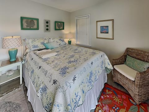 Bluebird House in Topsail Beach