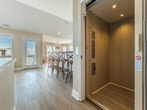 Both Sides Now House in Topsail Beach