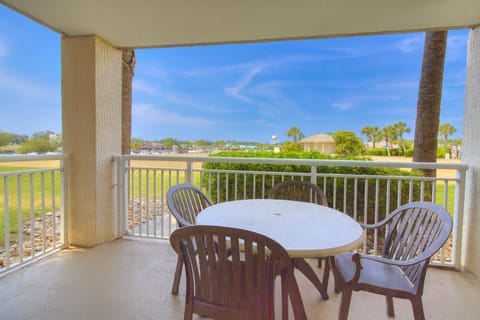 Barefoot Yacht Club Villas - 1-104 House in North Myrtle Beach