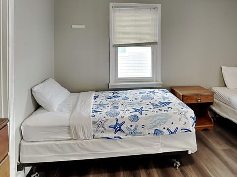 Bungalow by the Sea House in Topsail Beach