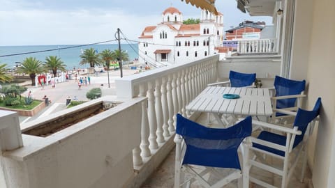 Natural landscape, Balcony/Terrace, Beach, Sea view, Location