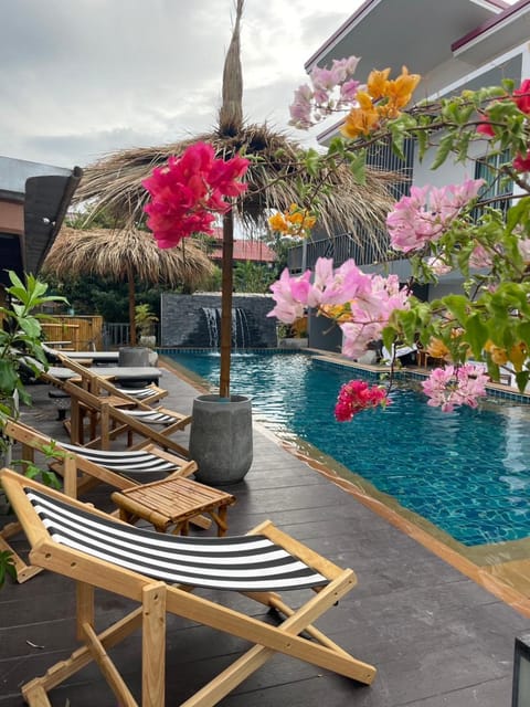 Property building, Swimming pool