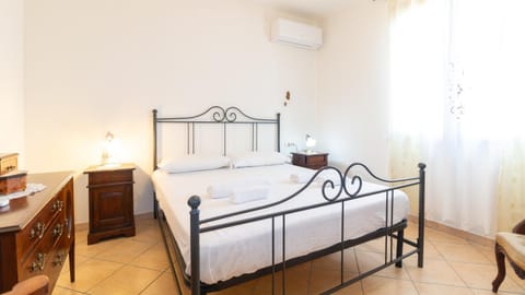 Vintage Home Cabras Apartment in Sardinia