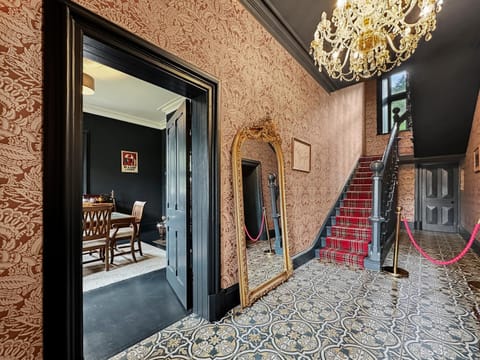 Property building, Facade/entrance, Lobby or reception, On site, acessibility