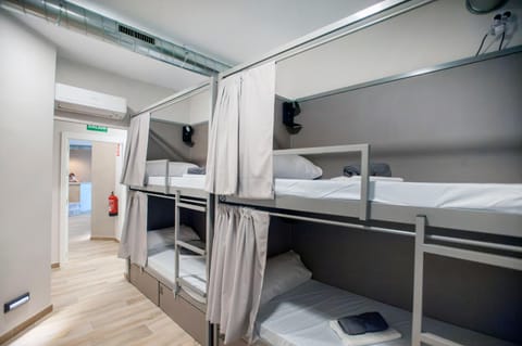 Photo of the whole room, bunk bed