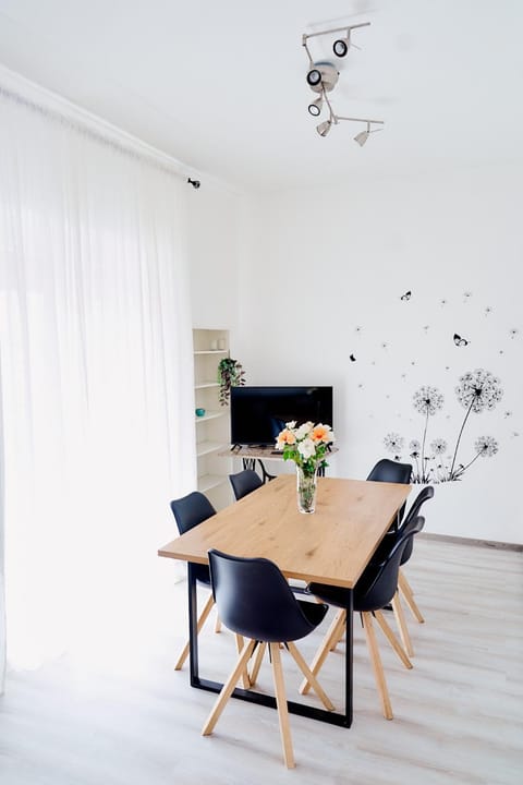 TV and multimedia, Balcony/Terrace