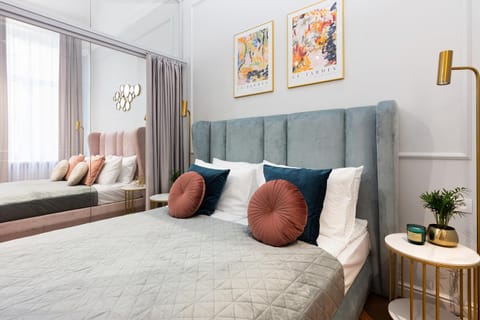 Bed, air conditioner