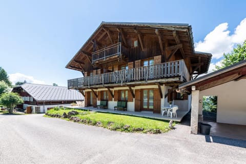 Chalet de la Marmotte Chalet in Notre-Dame-de-Bellecombe