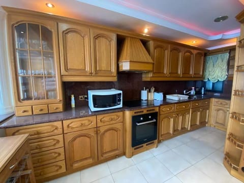 Seafront Apartment by MA Properties Apartment in Saint Paul's Bay