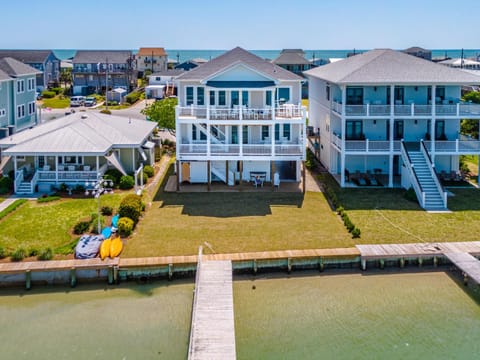 Channel 6 House in Topsail Beach
