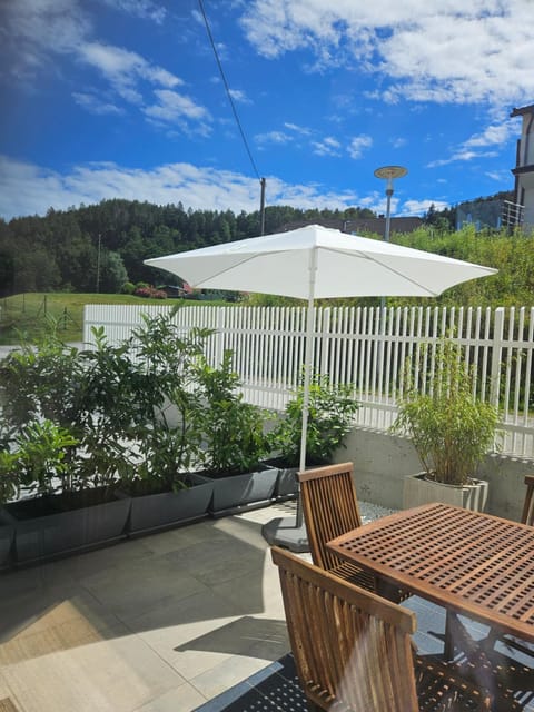 Balcony/Terrace, Dining area