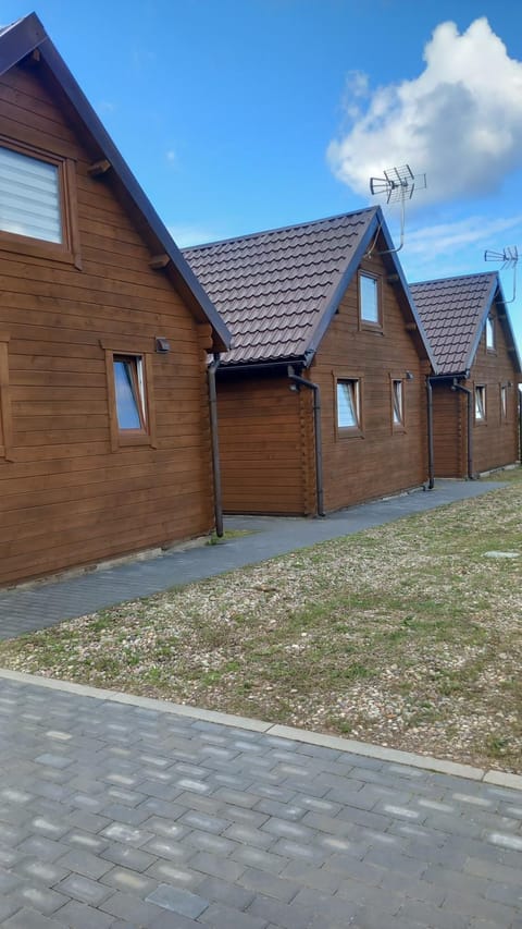 Domki Heno na Wichrowym Wzgórzu Nature lodge in West Pomeranian Voivodeship, Poland