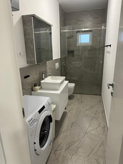 Shower, Bathroom, washing machine