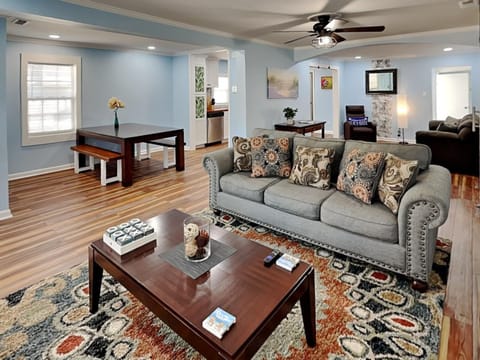 East Coast Kuuipos Cottage House in Carolina Beach