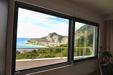 Natural landscape, Mountain view, Sea view