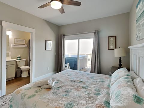 Family Tides North Topsail Beach House in North Topsail Beach