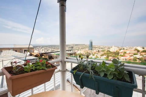 View (from property/room), Balcony/Terrace, City view