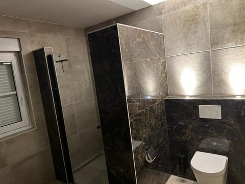 Villa kleinwellness Bed and Breakfast in Limburg (province)