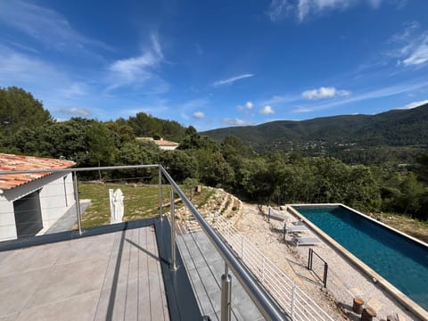 Natural landscape, Mountain view, Pool view, Swimming pool, sunbed