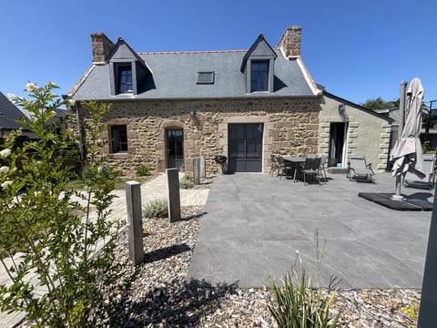 Ty Loulou, Ploumanach House in Perros-Guirec