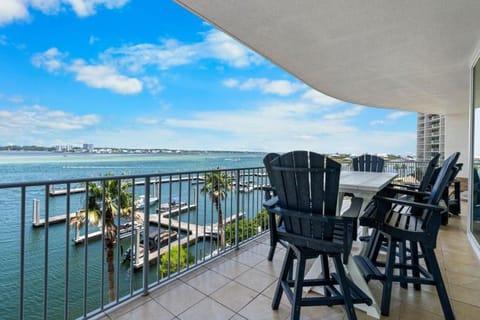 Caribe 305C by Youngs Suncoast Apartment in Orange Beach