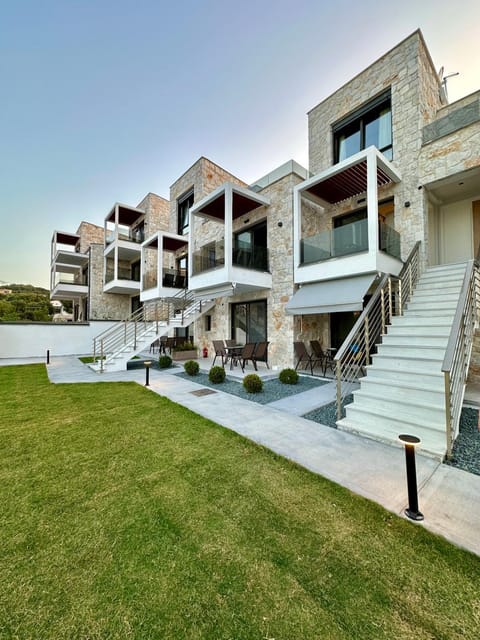 Property building, Garden
