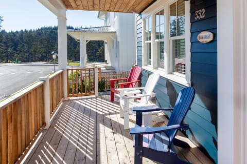 Beach Bum by Seabrook Hospitality House in Seabrook