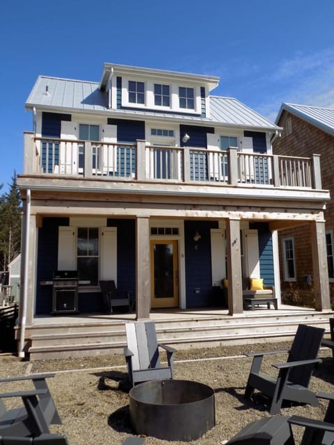 Property building, Balcony/Terrace