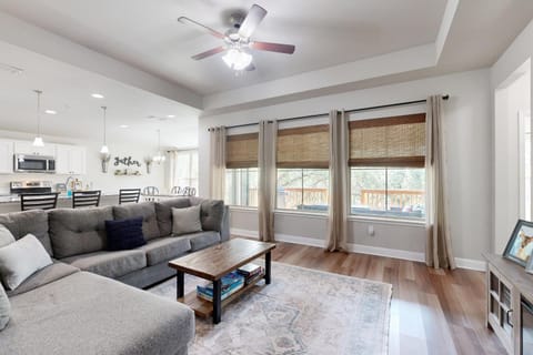 Escape to Tranquility House in Lago Vista