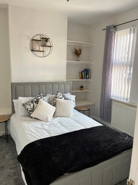 Ty Noah- Home In The Heart Of Pembrokeshire House in Wales