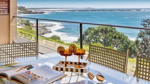 View (from property/room), Balcony/Terrace, Sea view