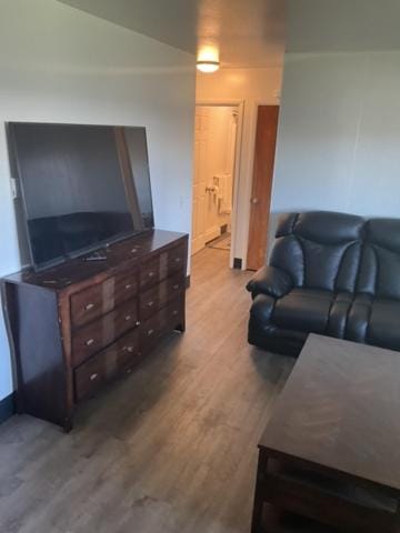 Communal lounge/ TV room, TV and multimedia, Living room, Seating area, Evening entertainment