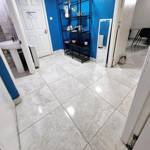 Contemporary 2 bedroom apartment in limerick city Apartment in Limerick