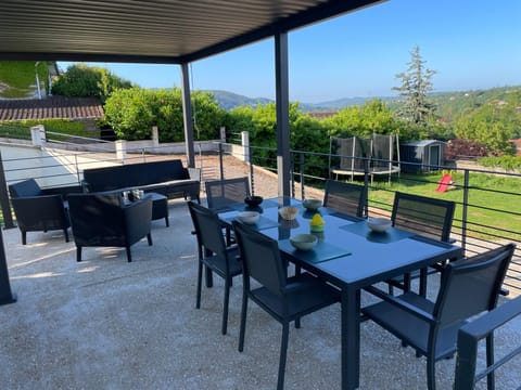 View (from property/room), Balcony/Terrace