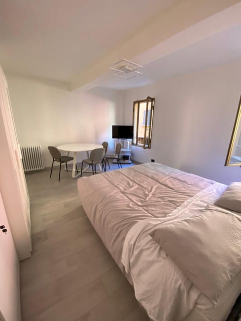 Rizzoli MPC 3 appartamento Apartment in Bologna