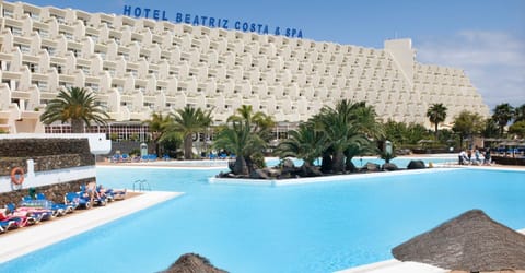 Property building, Swimming pool, Swimming pool